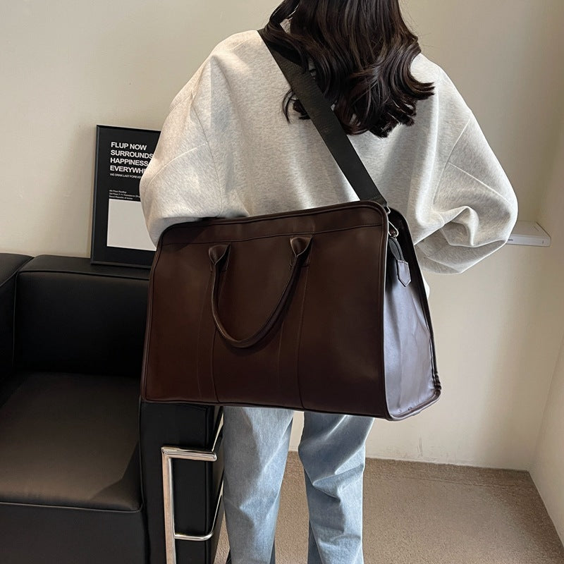 Elegant and Spacious Briefcase Kalsten