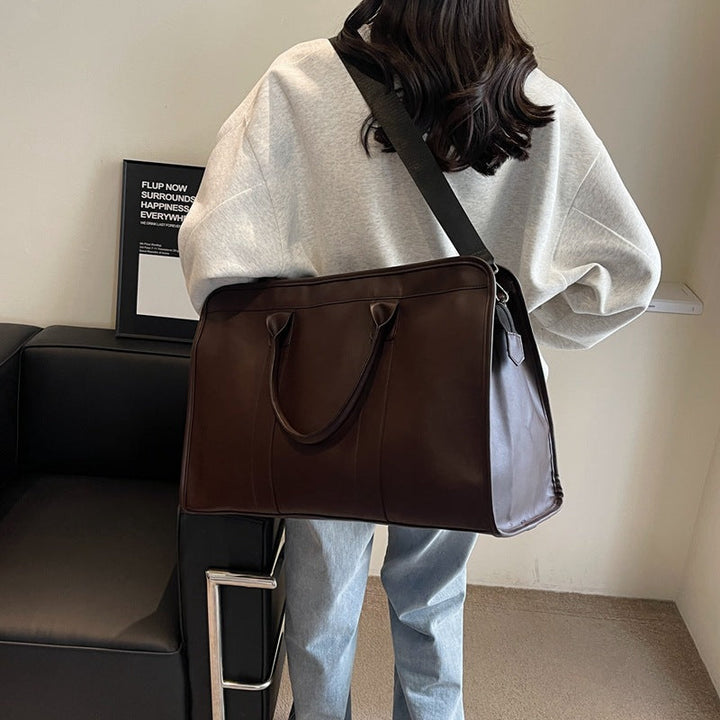 Elegant and Spacious Briefcase Kalsten