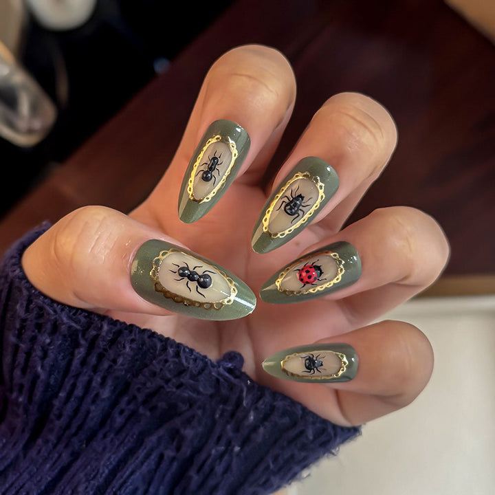 Unique Insect-Themed Press-On Nails Kalsten