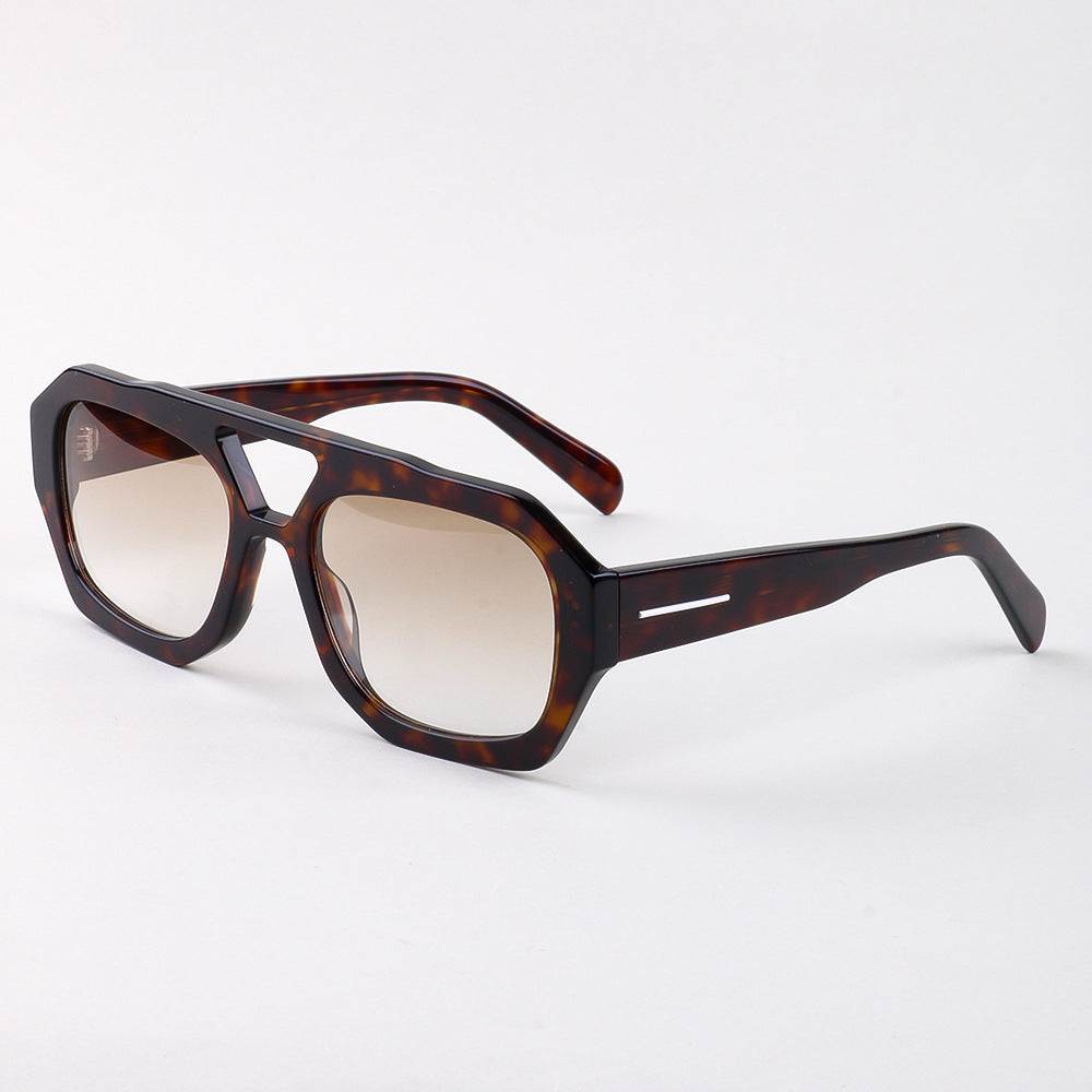 Women's trendy sunglasses in modern frame design Kalsten