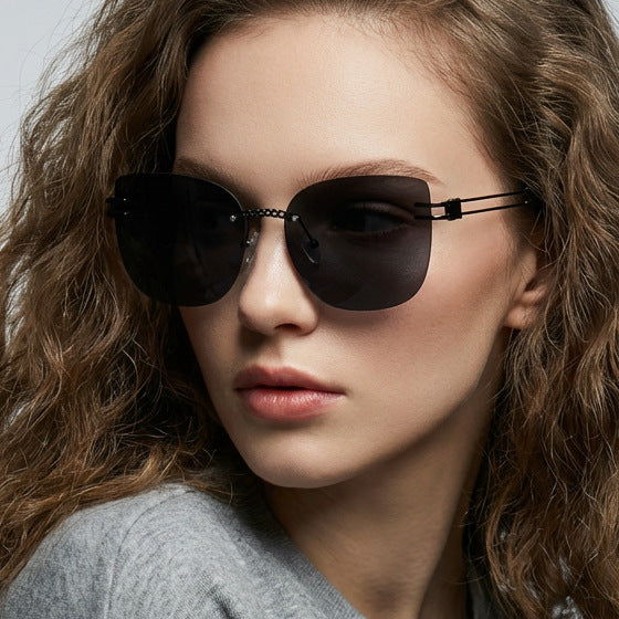 Women's Oversized Sunglasses with Stylish Gradient and Unique Frame Kalsten