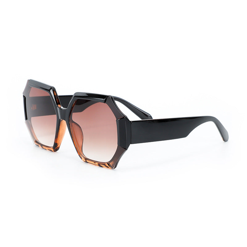 Ladies fashionable sunglasses with faceted frame Kalsten