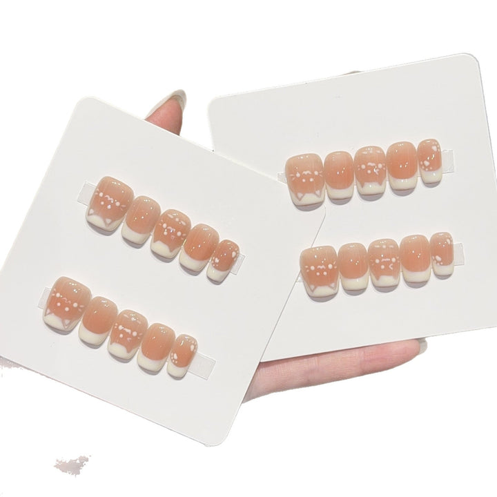 Artificial nails with elegant French design Kalsten
