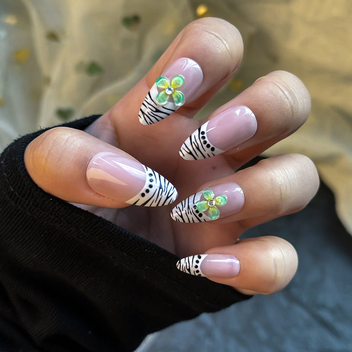 Artistic Nail Decoration Set Kalsten