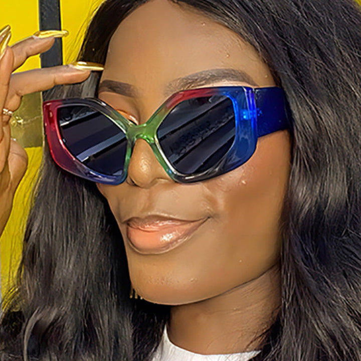 Women's striking sunglasses with oversized design and stylish gradient Kalsten