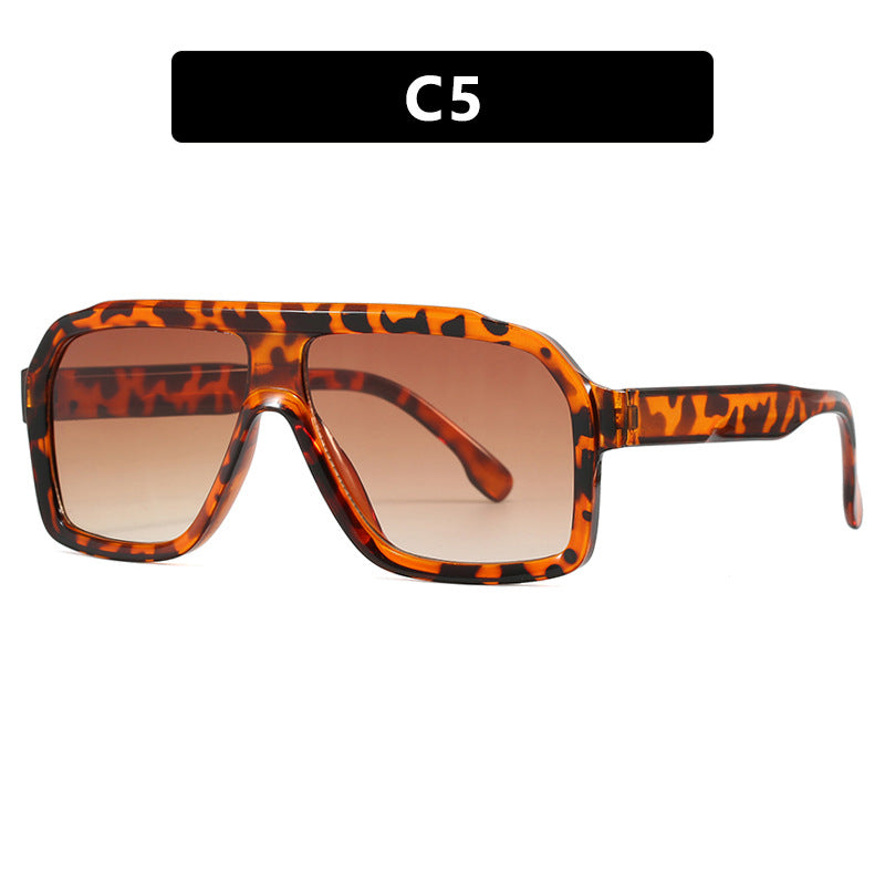 Women's large square sunglasses in a modern design with a sturdy frame Kalsten