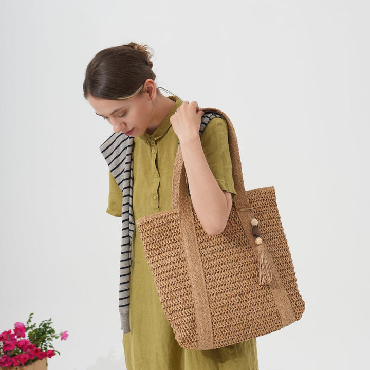 Spacious beach bag with unique woven design Kalsten