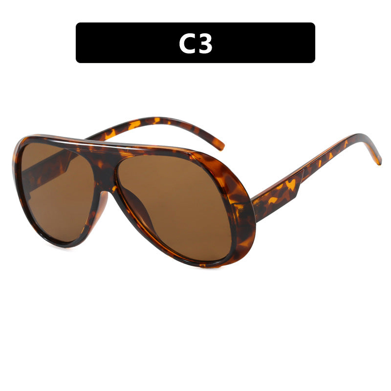 Women's sporty sunglasses in a futuristic design Kalsten