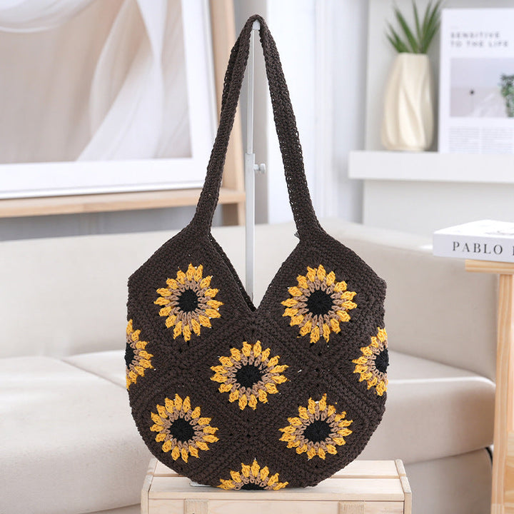 Crochet shopper with floral patterns Kalsten