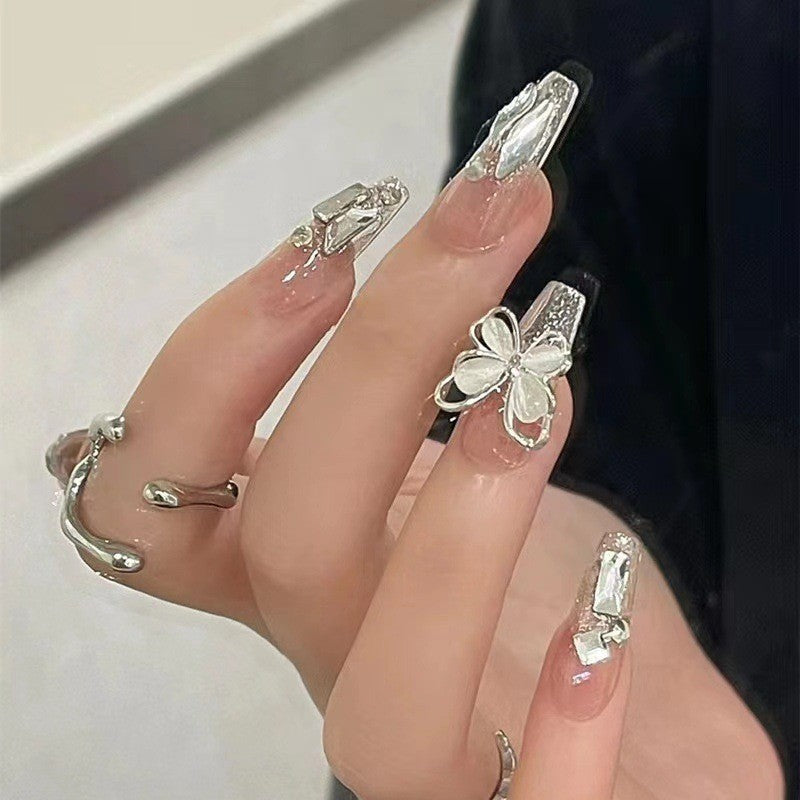 Artificial nails with glamorous accents Kalsten