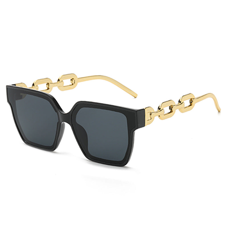 Women Oversized Fashion Sunglasses with Exceptional Chain Design Kalsten