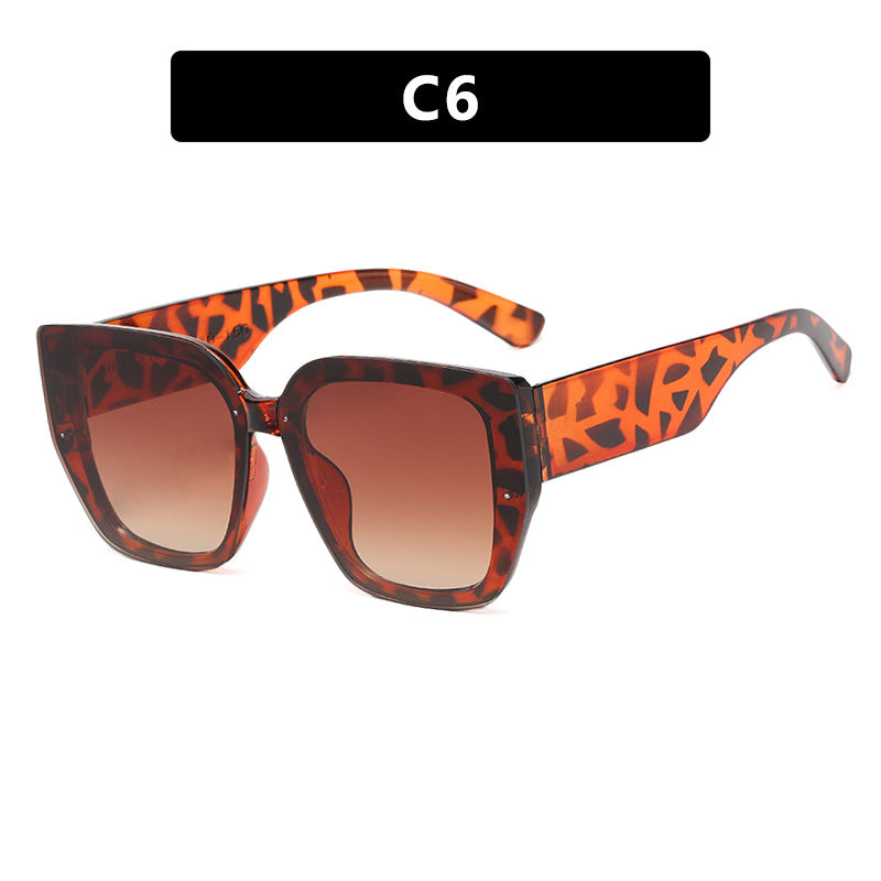 Women's oversized sunglasses with a fashionable frame and UV protection Kalsten