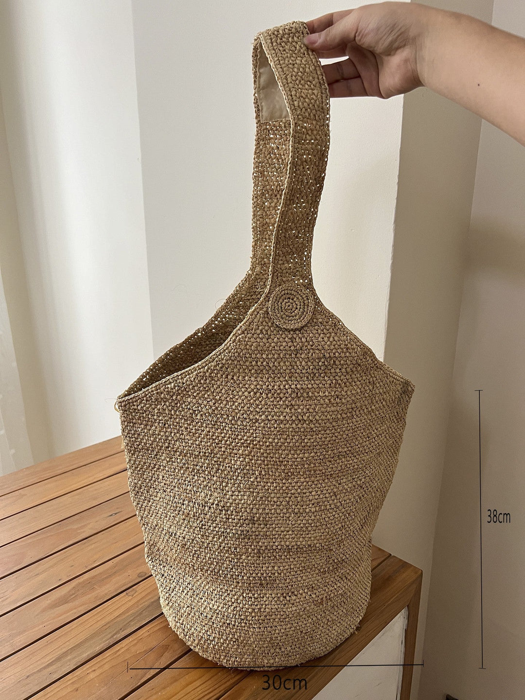 Handcrafted straw bag with soft lining Kalsten