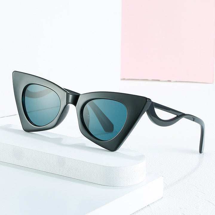Women's Cat-Eye Sunglasses with Elegant Design Elements Kalsten