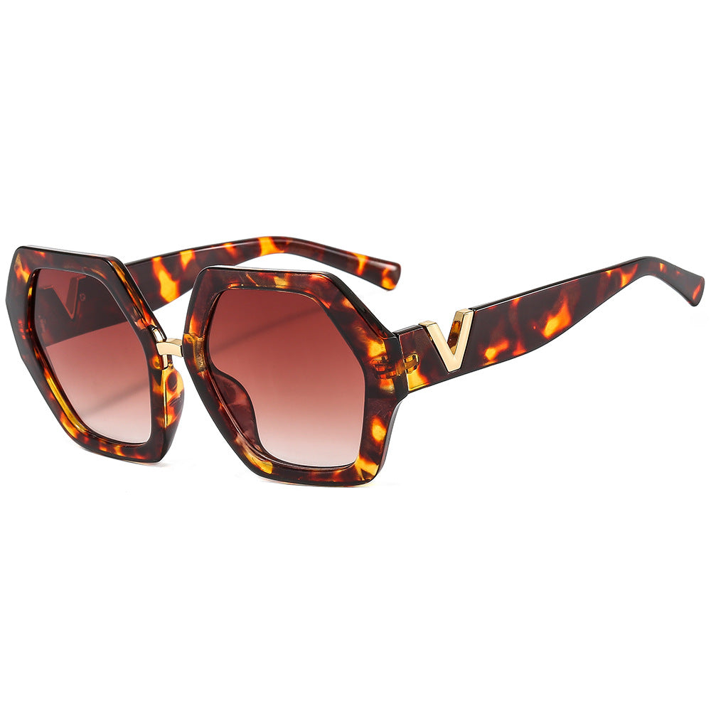 Ladies elegant sunglasses with sparkling frame Kalsten