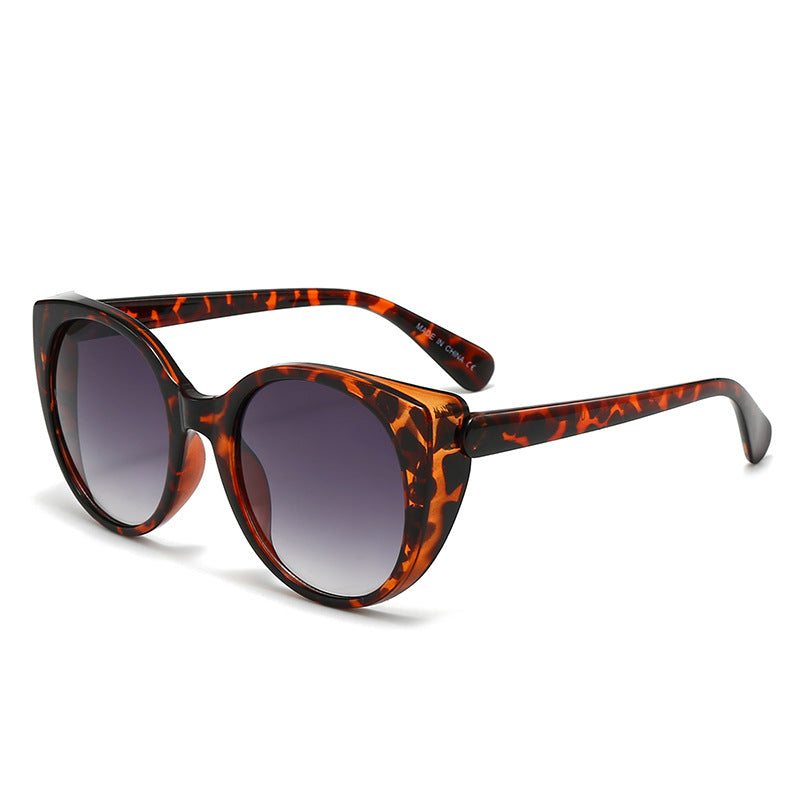 Women's Cat-Eye Sunglasses with high-quality plastic frame and protective lenses Kalsten