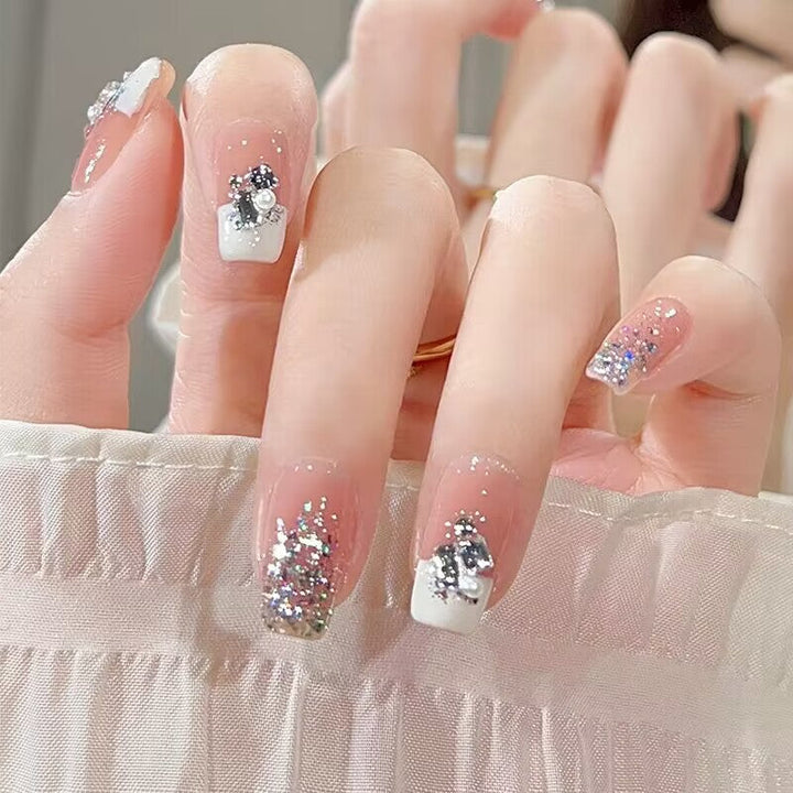 Decorative Press-On Nail Extensions with Floral Accents Kalsten