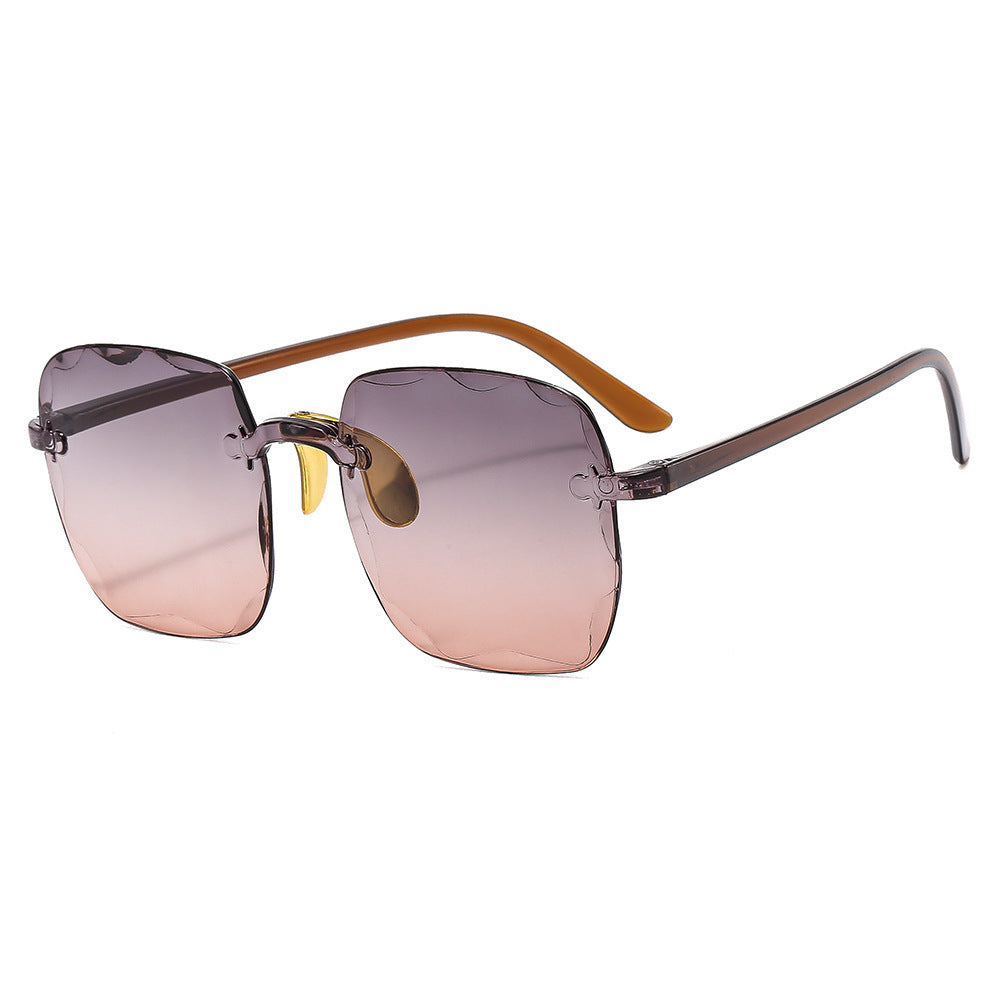 Ladies oversized sunglasses with unique design elements Kalsten