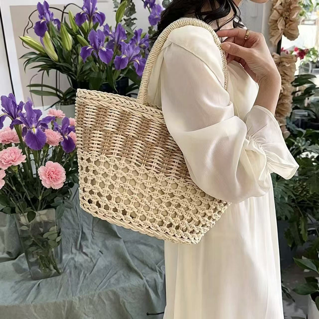 Handbag Made of Woven Natural Material with Airy Structure Kalsten