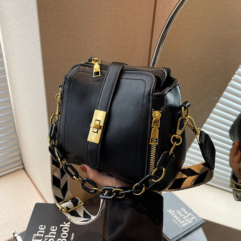 Chic Crossbody Handbag Kalsten