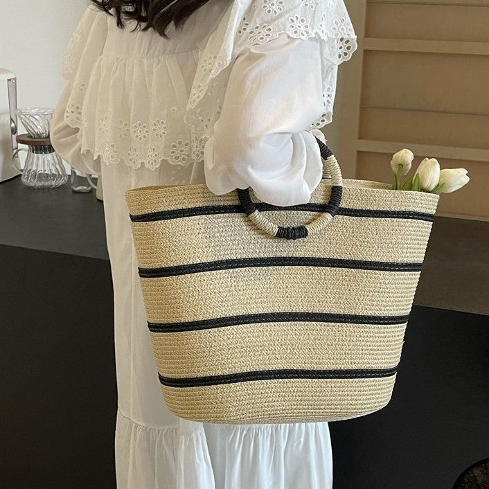 Elegant and Structured Basket Bag with Round Handles Kalsten