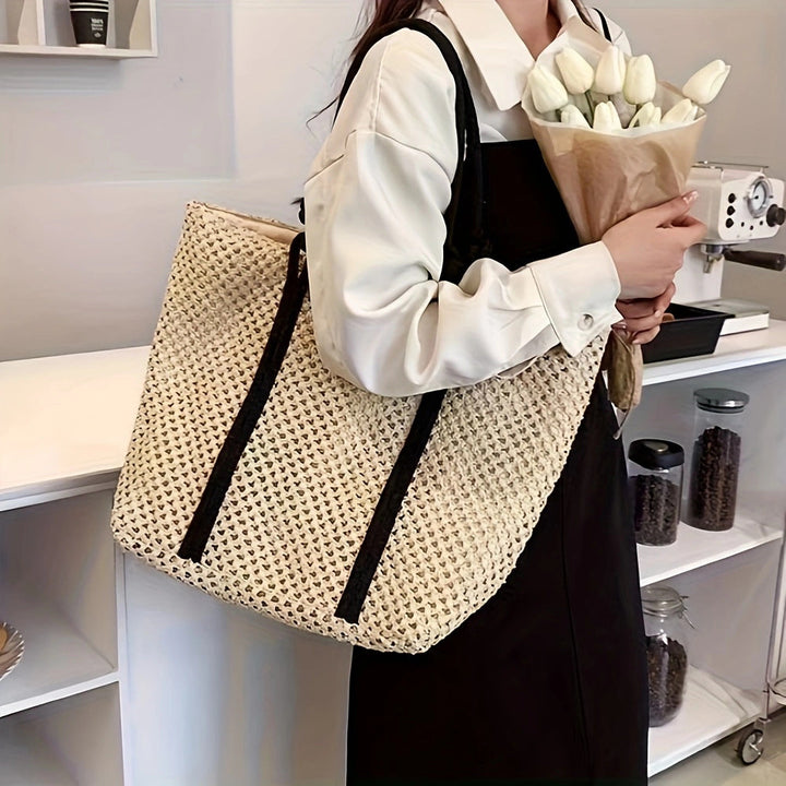 Spacious basket bag with black accents Kalsten