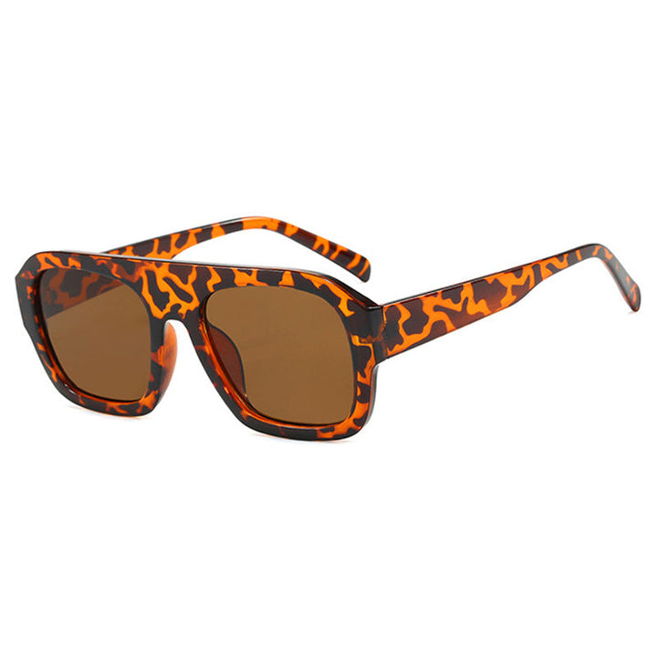 Women's fashionable sunglasses with a sturdy frame and wide lenses Kalsten