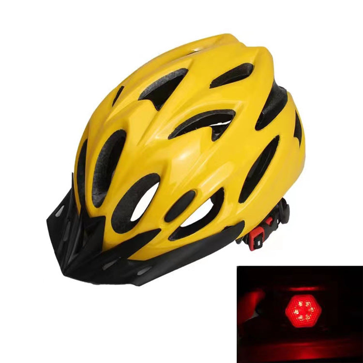 Mountain bike helmet with integrated safety light and dynamic ventilation Kalsten