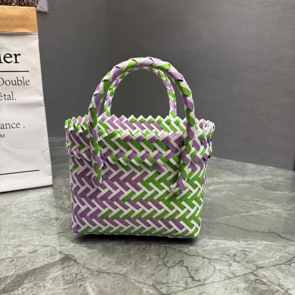 Playful basket bag with bow Acalora