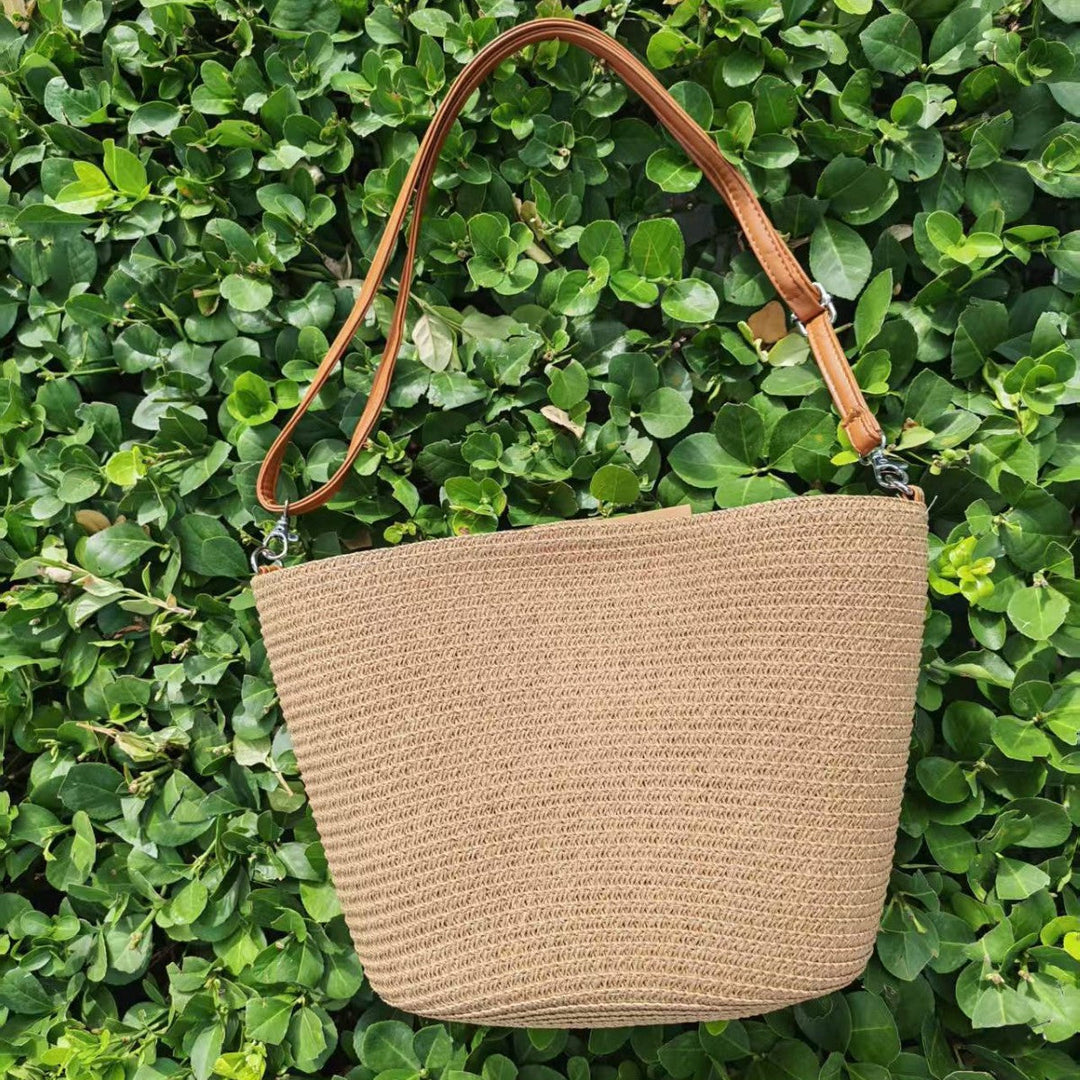 Elegant, Braided Shoulder Bag Kalsten
