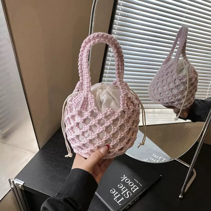Fashionable handbag made of braided material Kalsten