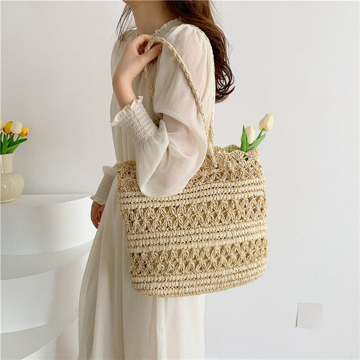 Braided beach bag with unique design Kalsten