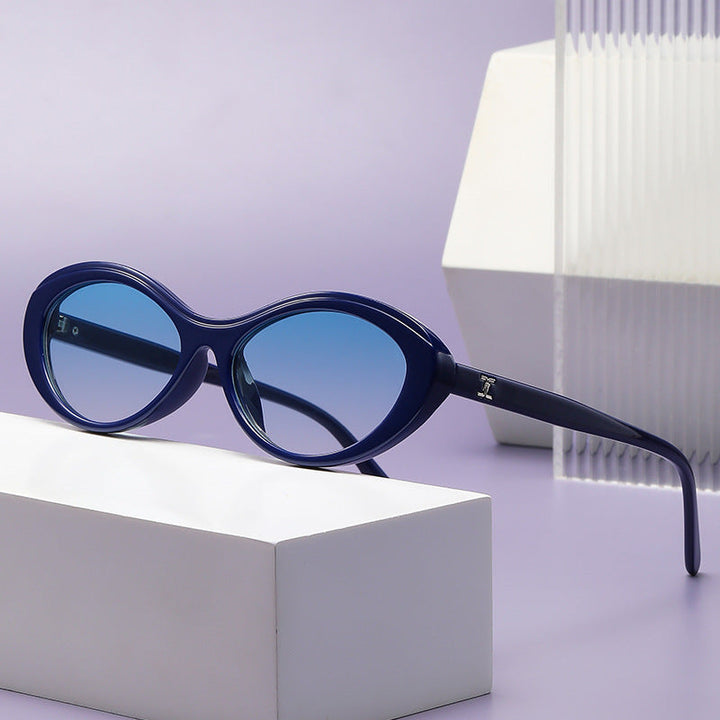 Ladies stylish sunglasses in oval design Kalsten