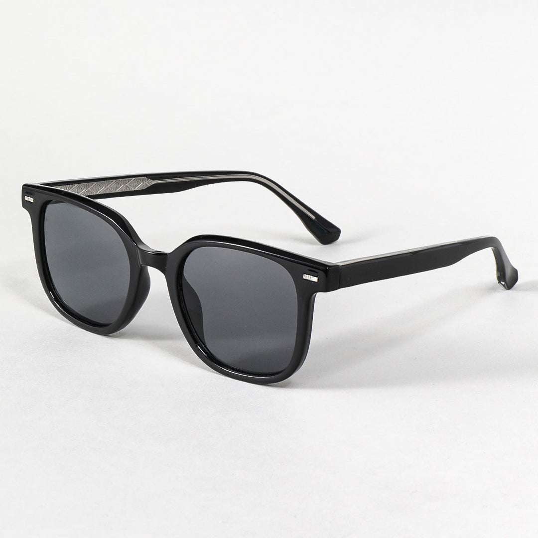 Women’s fashionable sunglasses with distinctive rectangular frame and UV protection Kalsten