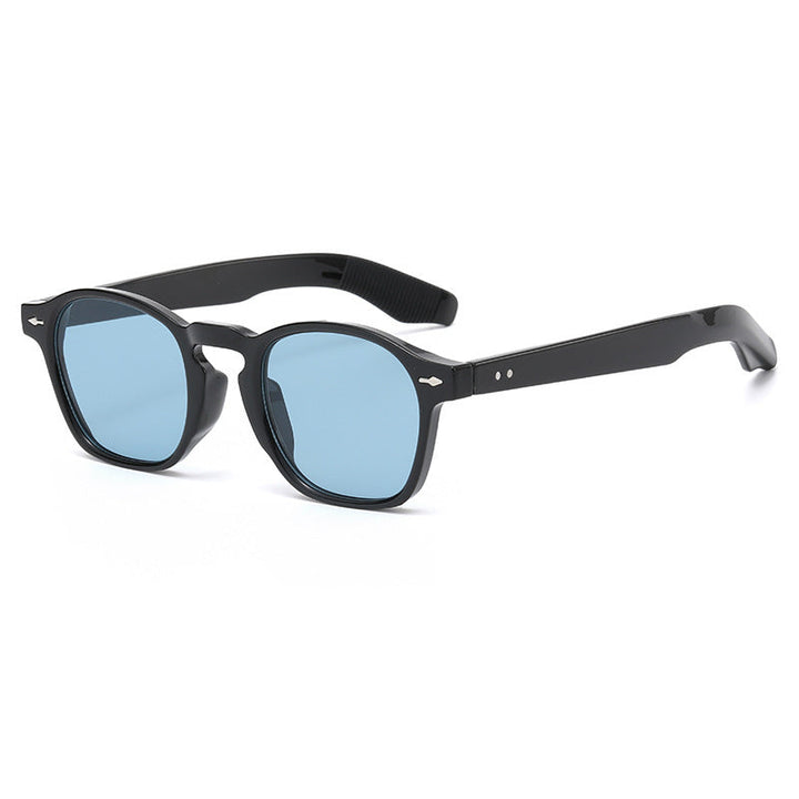 Women rebellious retro-inspired sunglasses Kalsten