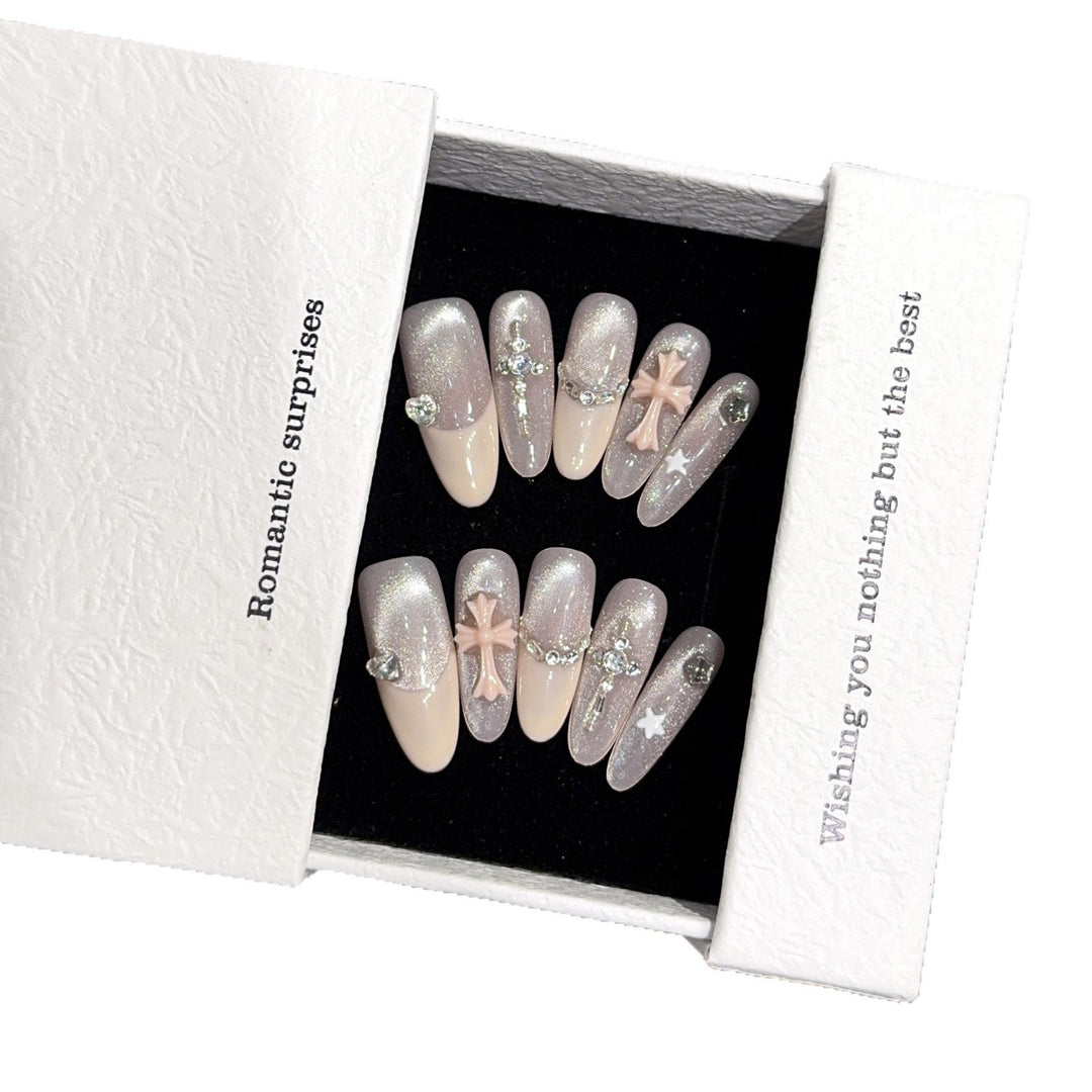 Artificial Art Nails with Glamorous Rhinestone and Star Appliqués Kalsten