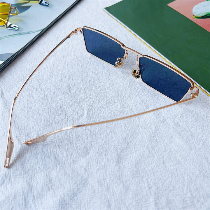 Fashion-Forward Geometric Frame Sunglasses Kalsten
