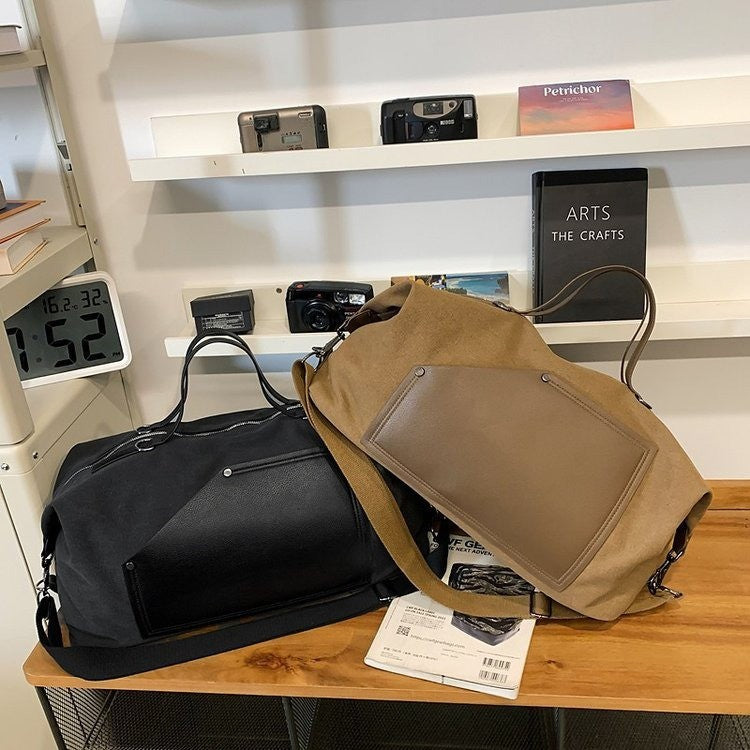Sporty travel bag made of durable material with practical compartments Kalsten