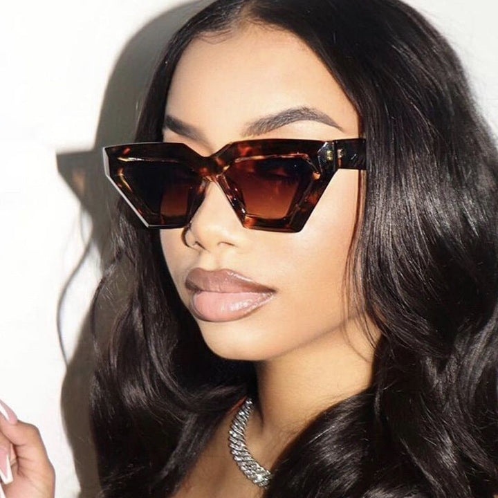 Ladies eye-catching sunglasses in unique hexagon design Kalsten