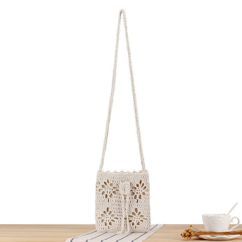 Handmade crochet shoulder bag with floral design Kalsten
