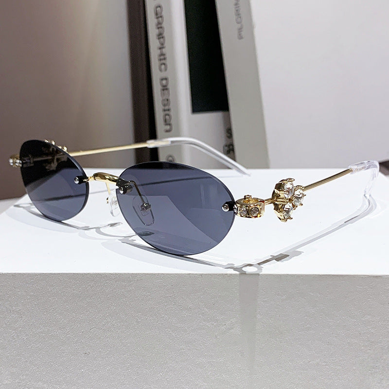 Ladies elegant sunglasses with geometric frame Kalsten