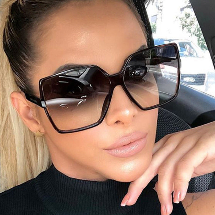 Women's oversized square sunglasses with elegant frame Kalsten