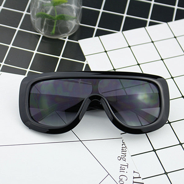 Women's sporty oversized sunglasses with futuristic design Kalsten