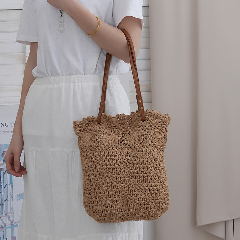 Handwoven bast bag Kalsten