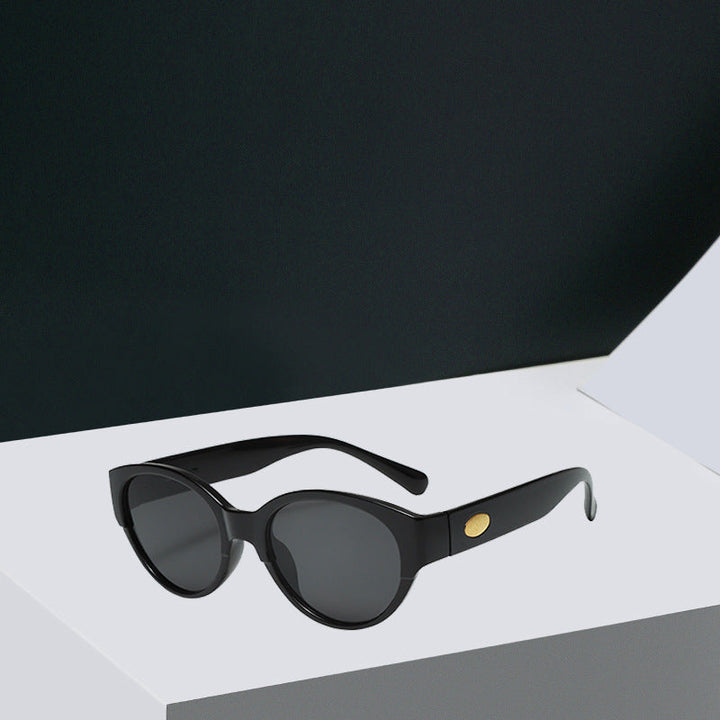 Women's fashionable retro sunglasses in contemporary style Kalsten