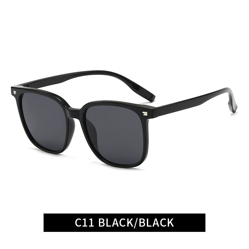 Ladies sunglasses in a modern square design with UV protection Kalsten