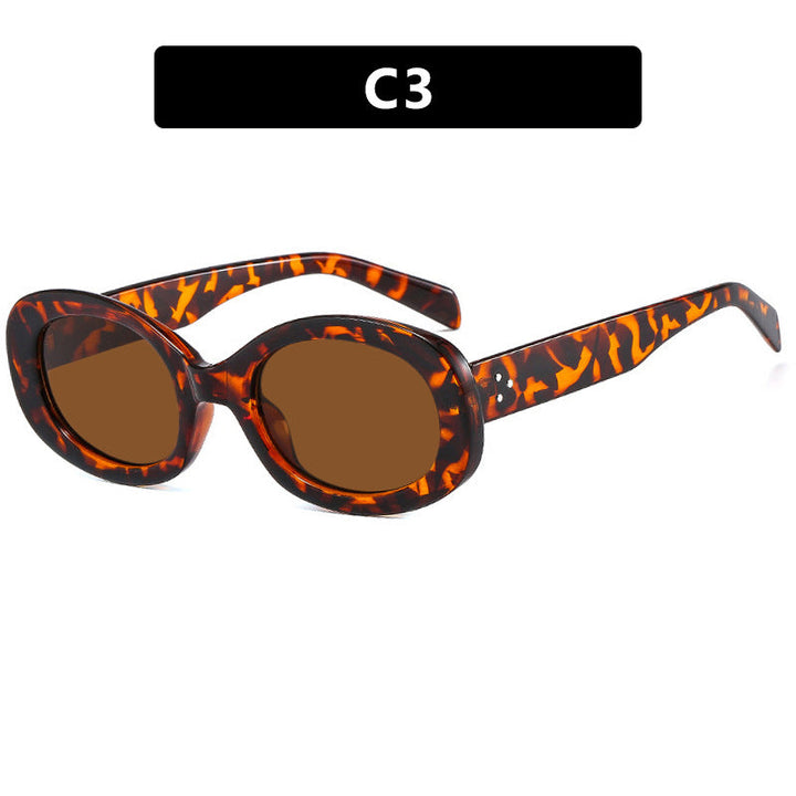 Ladies fashionable sunglasses in elegant oval design with sturdy frame Kalsten