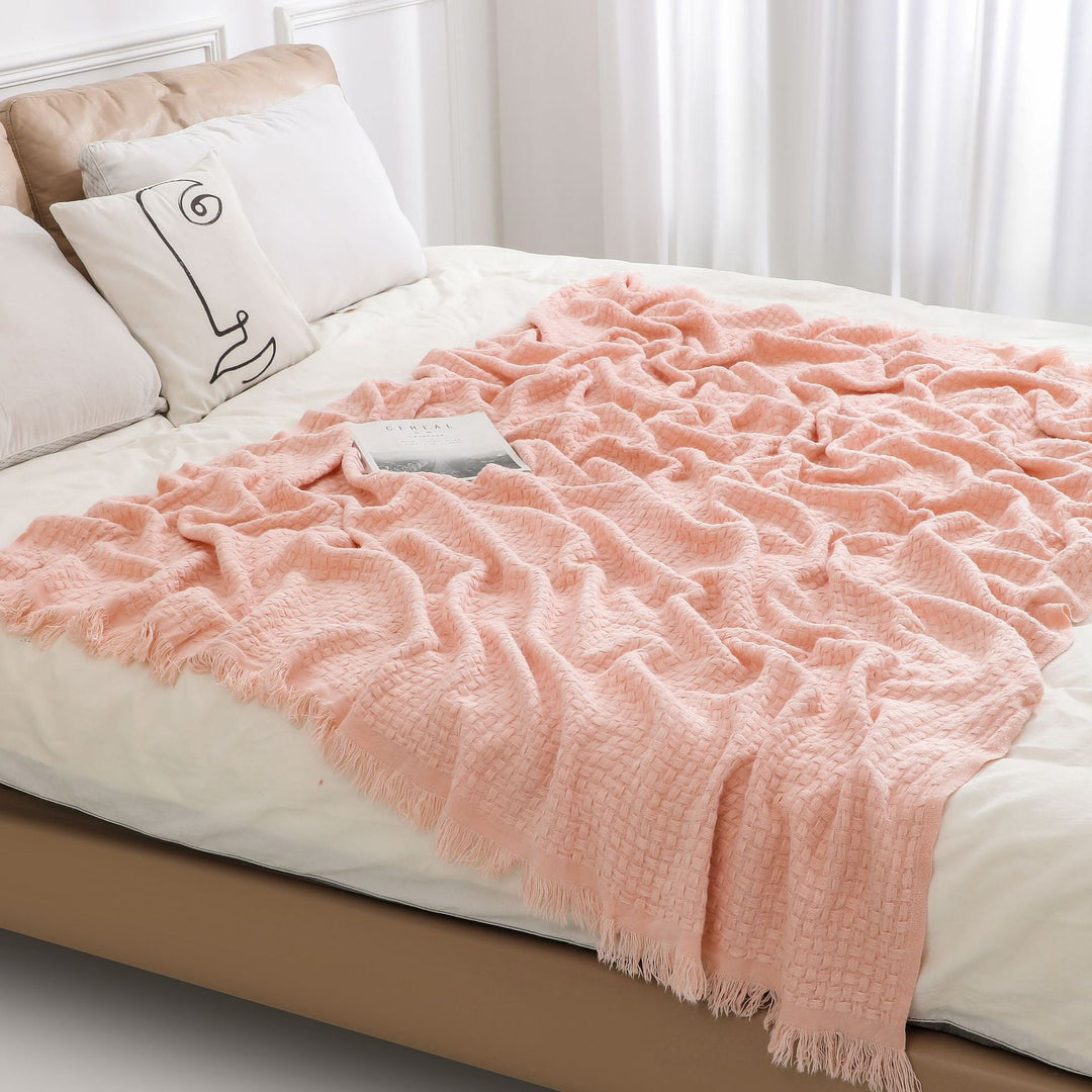 Women's soft and stylish fringed fleece blanket Kalsten