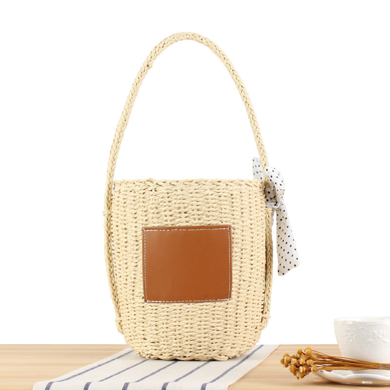 Braided tote bag with decorative leather accent Kalsten