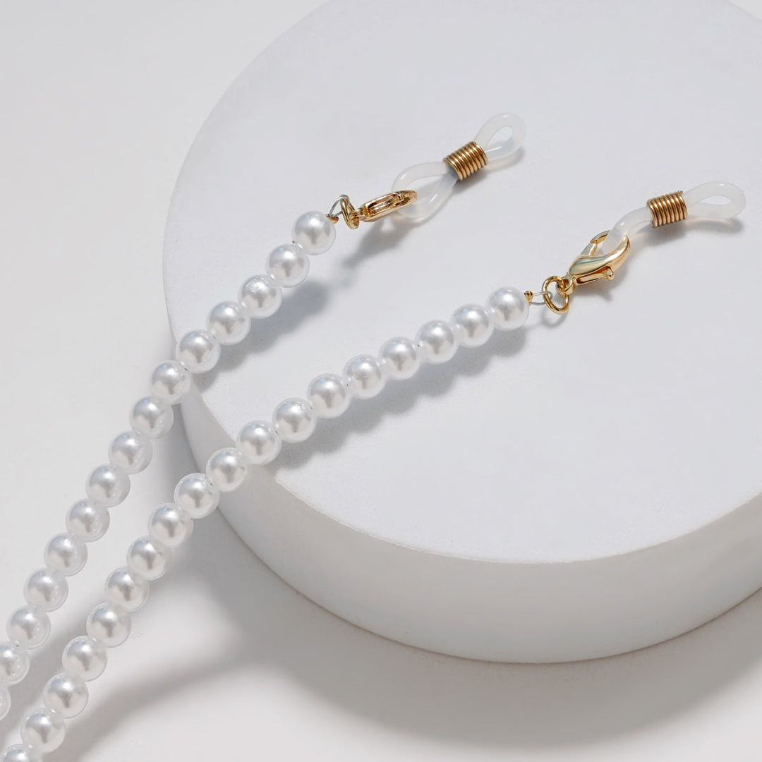 Pearl necklace with practical chain holder Kalsten
